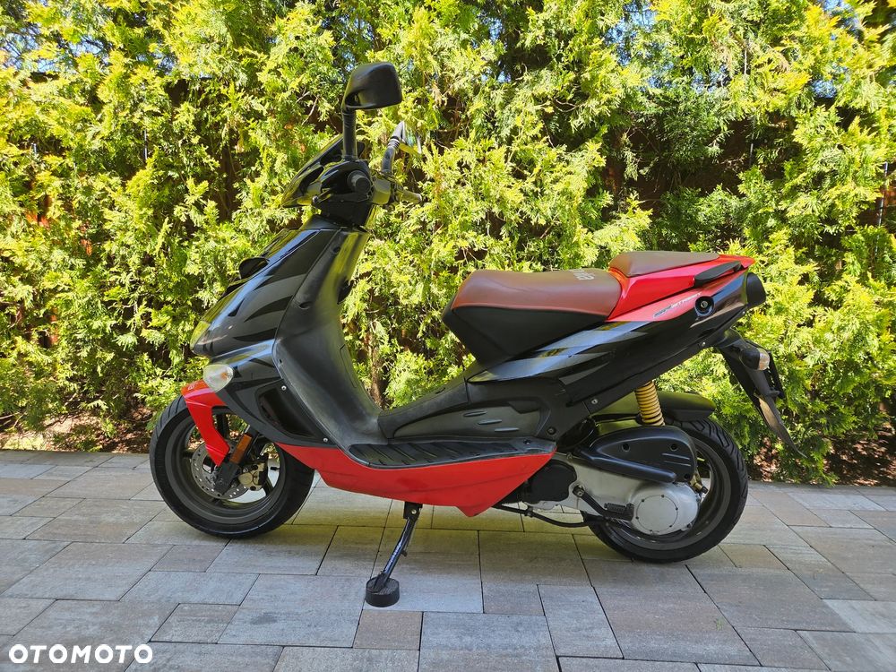 Aprilia SR - 5