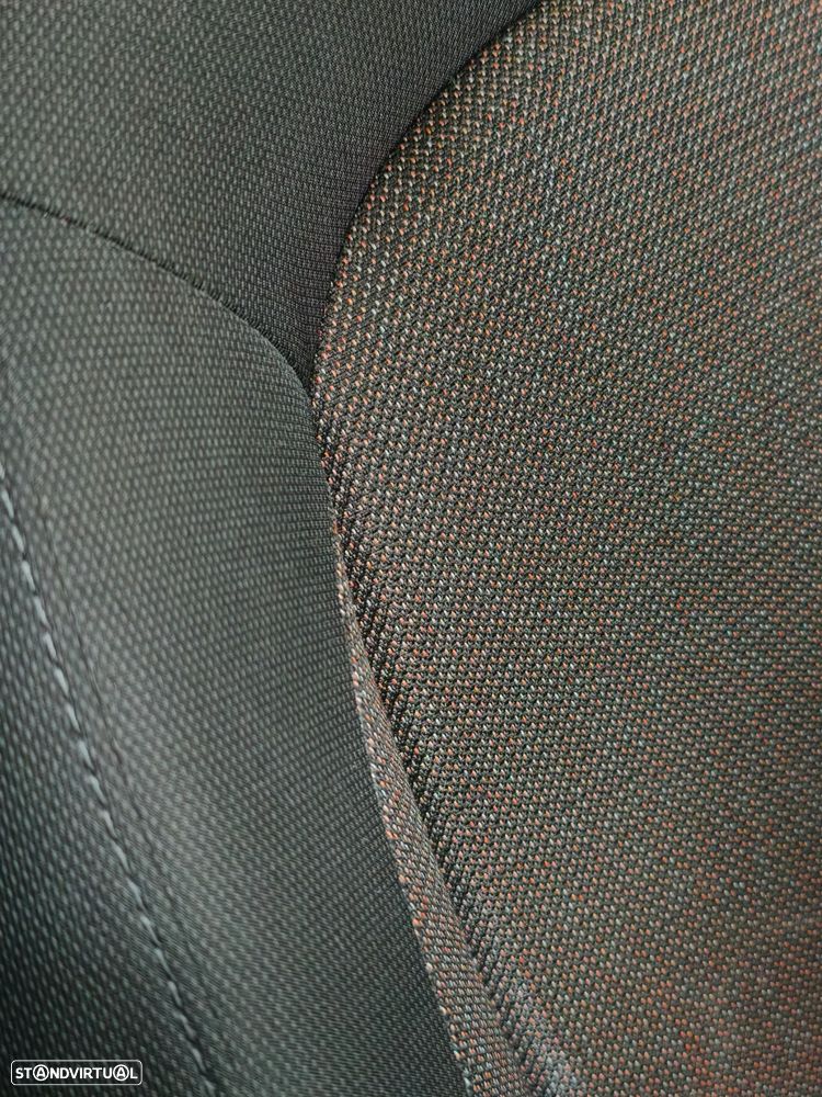 MINI 5 Portas Cooper D - 27