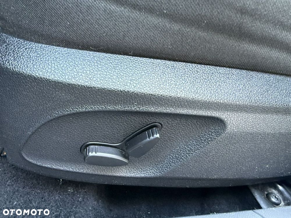 Ford Focus - 13