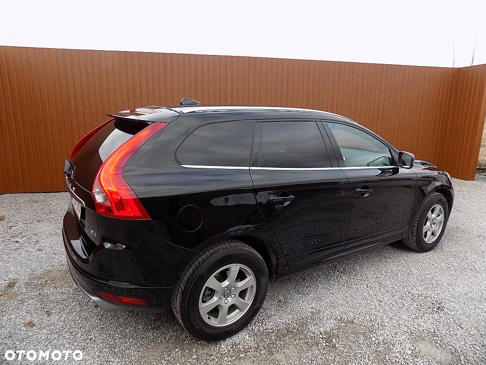 Volvo XC 60 D4 Drive-E R-Design Momentum - 3