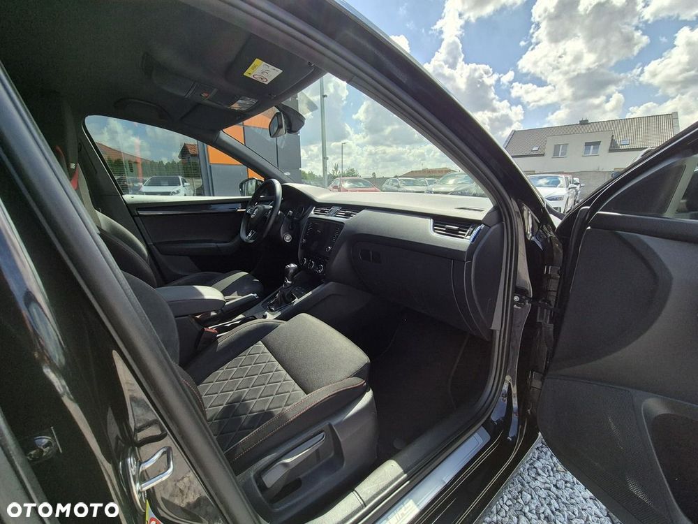 Skoda Octavia 2.0 TDI 4x4 DSG RS - 15