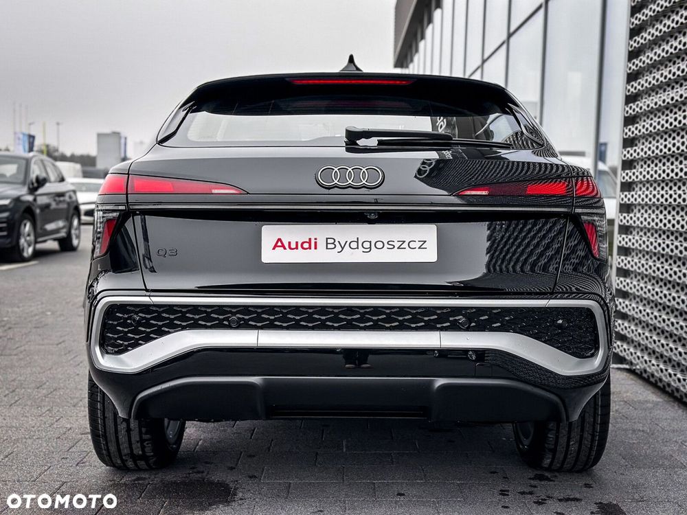 Audi Q3 Sportback - 6