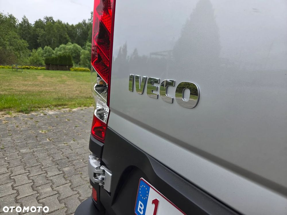 Iveco 35C17 - 20