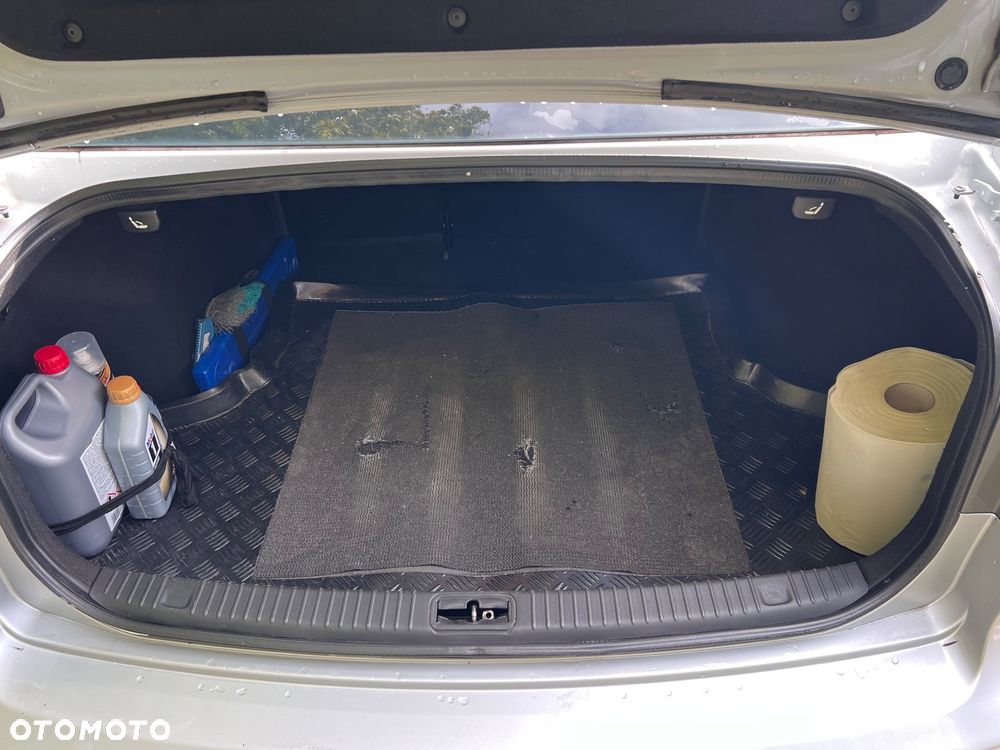 Kia Magentis 2.0 Platinium - 12