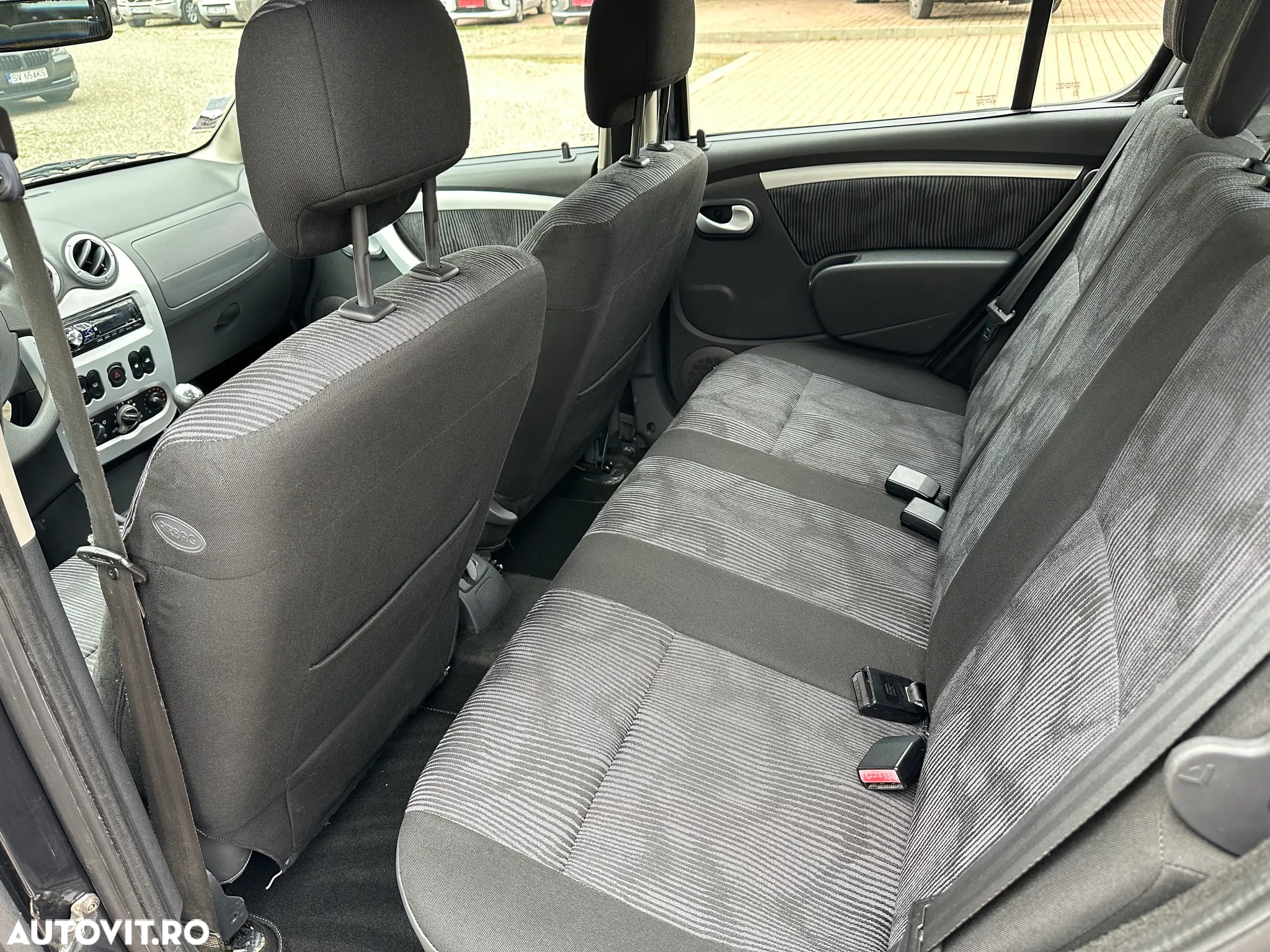 Dacia Sandero 1.5 DCI Laureate - 30