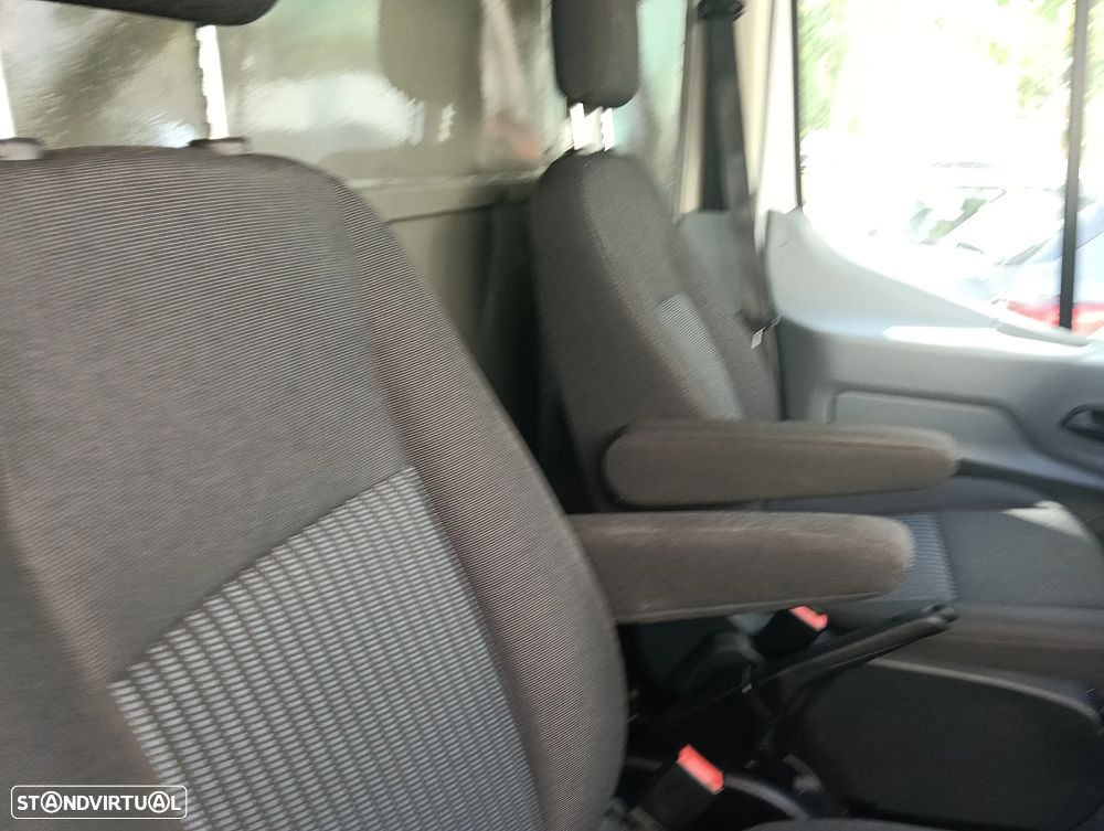 Ford Transit - 48
