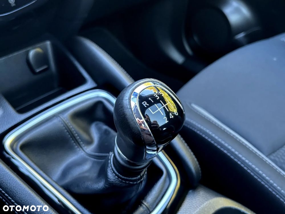 Nissan Qashqai 1.5 dCi N-Connecta - 26