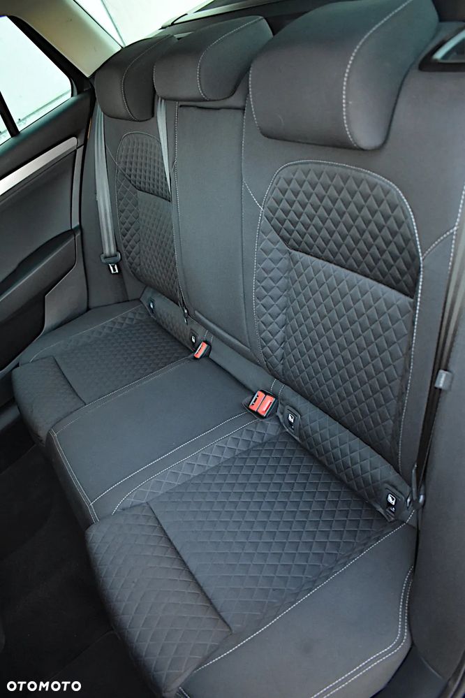 Skoda Superb 1.6 TDI Style DSG - 8