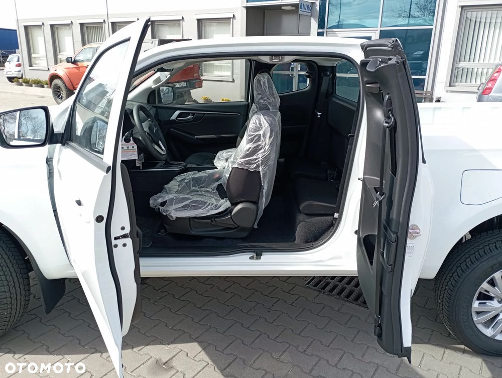 Isuzu D-Max 1.9 EC LS - 14