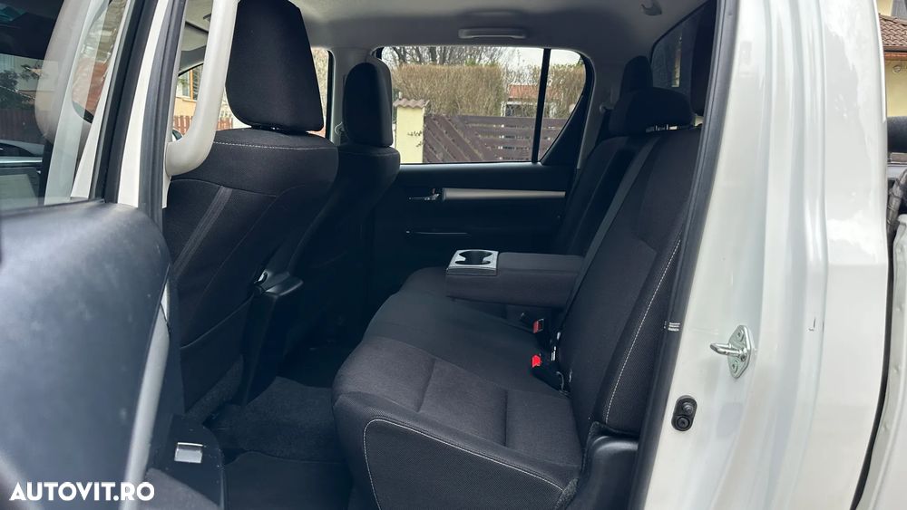 Toyota Hilux 2.8D 204CP 4x4 Double Cab AT Executive - 13