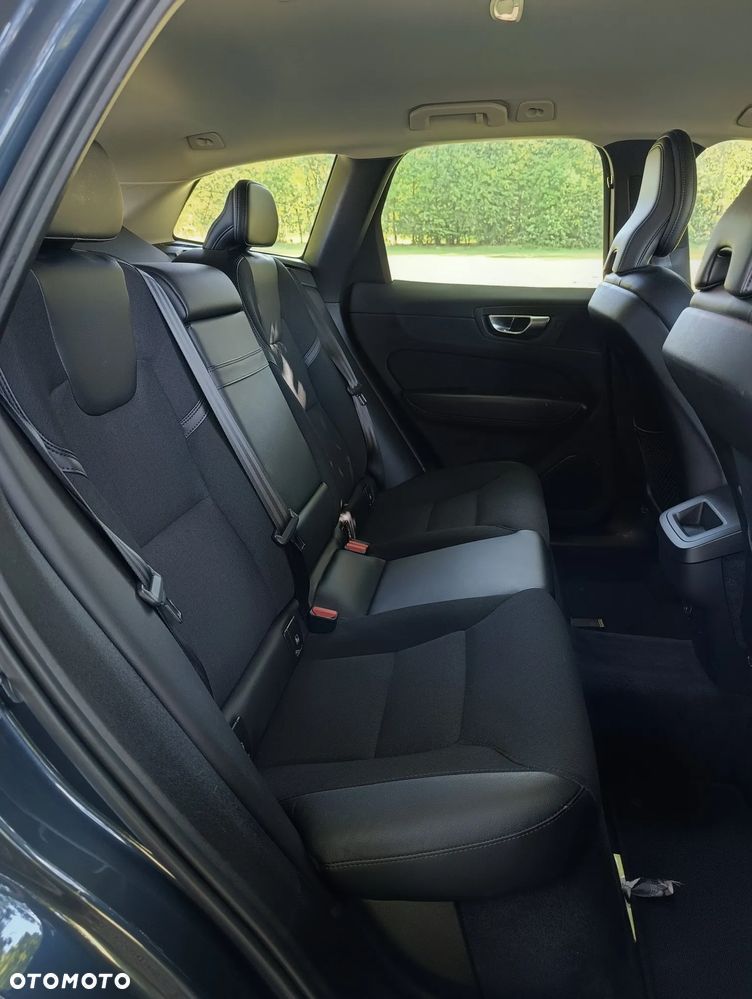 Volvo XC 60 B4 B Geartronic Momentum Pro - 14