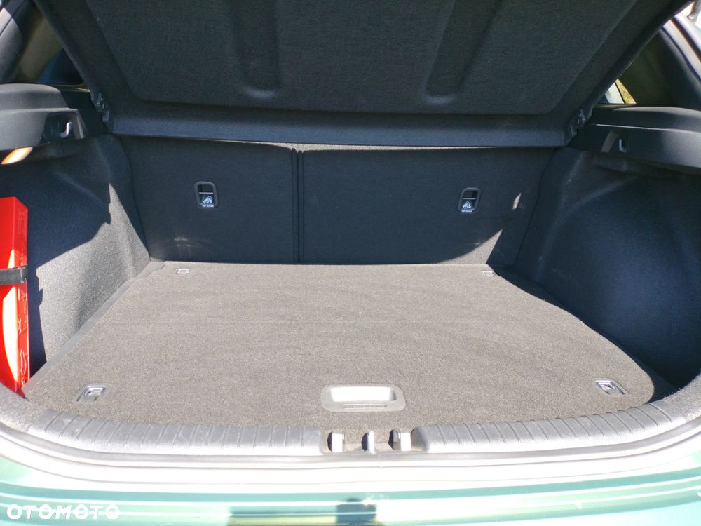 Kia Ceed 1.5 T-GDI Tribute - 17
