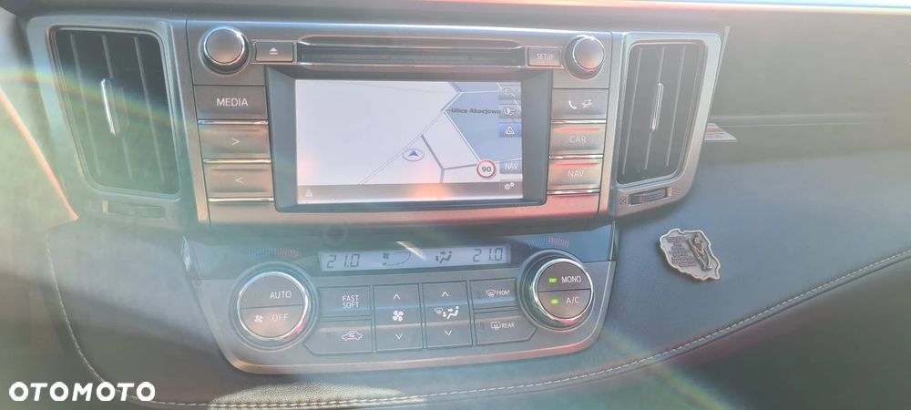Toyota RAV4 2.0 D-4D Premium - 14