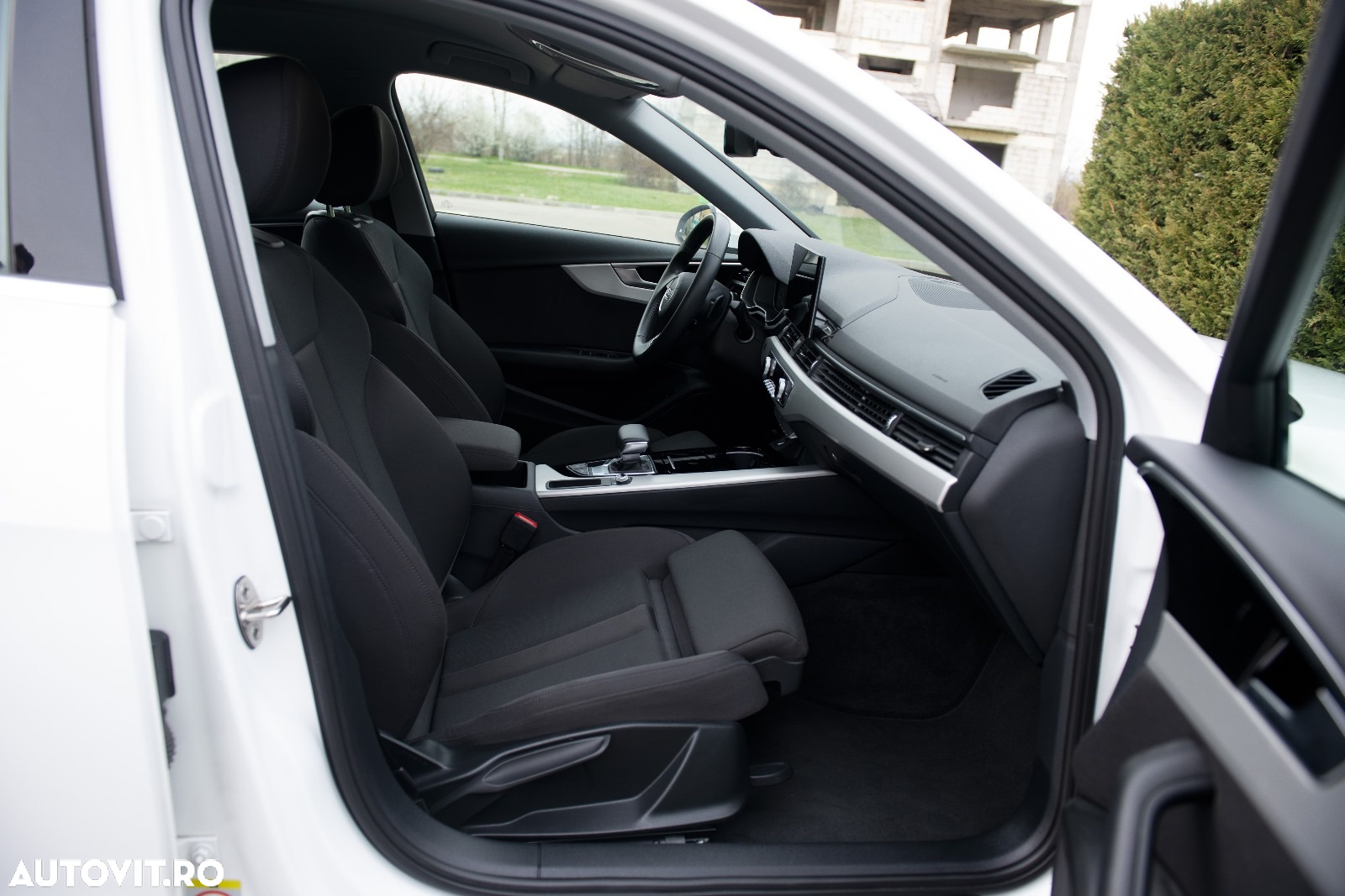 Audi A4 35 TFSI S tronic design - 25