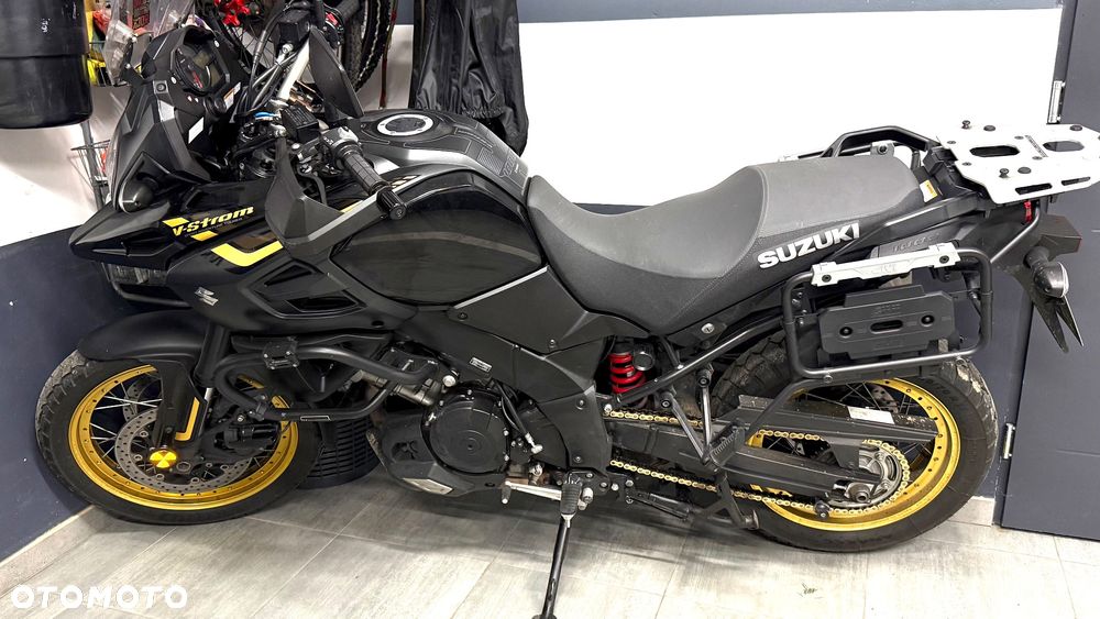 Suzuki V-STROM - 4