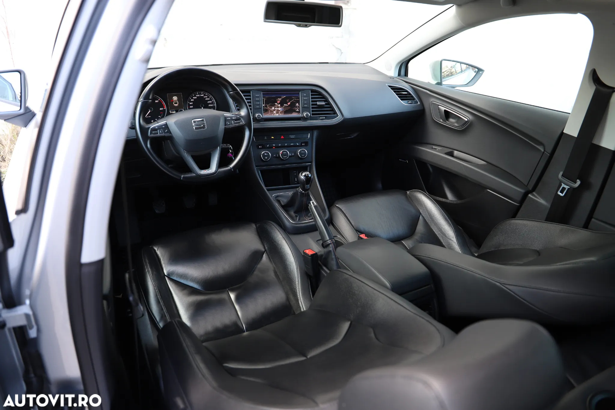 Seat Leon ST 1.6 TDI Start&Stop X-Perience - 6
