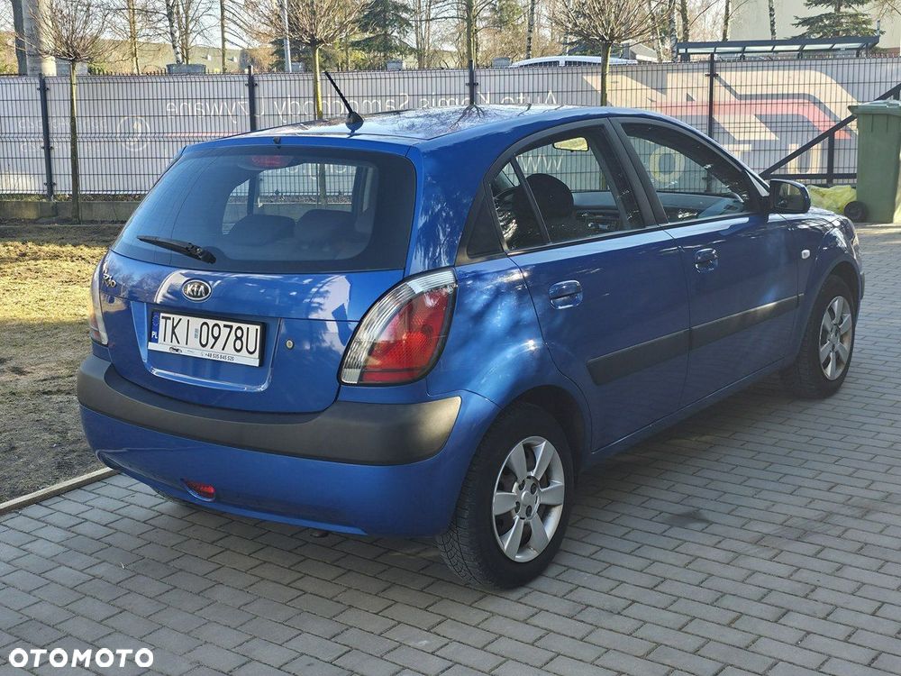 Kia Rio - 3