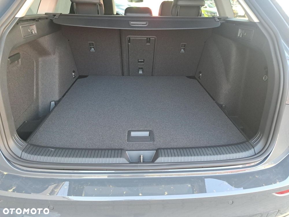 Volkswagen Golf Variant - 18