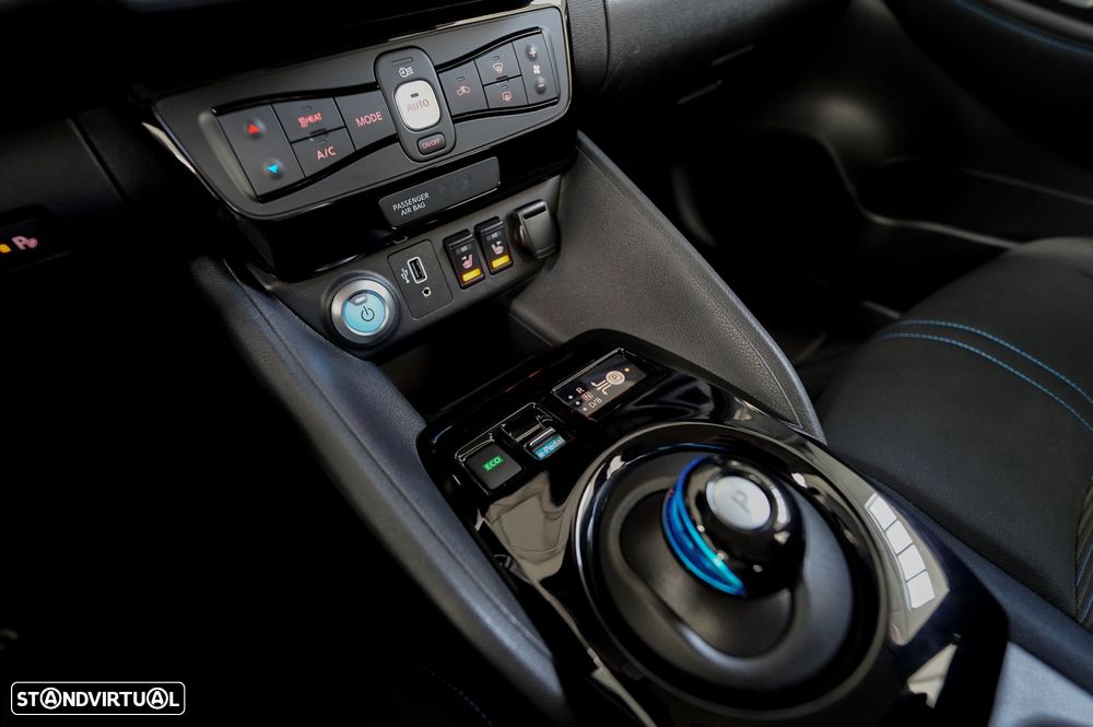 Nissan Leaf N-Connecta - 16