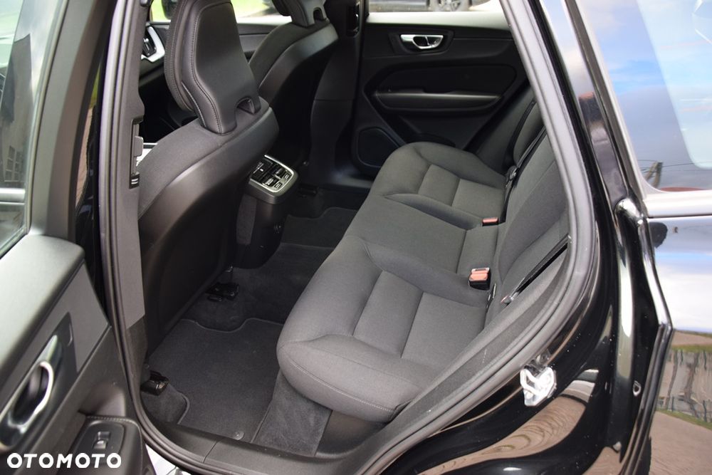 Volvo XC 60 B4 D AWD Geartronic RDesign - 14