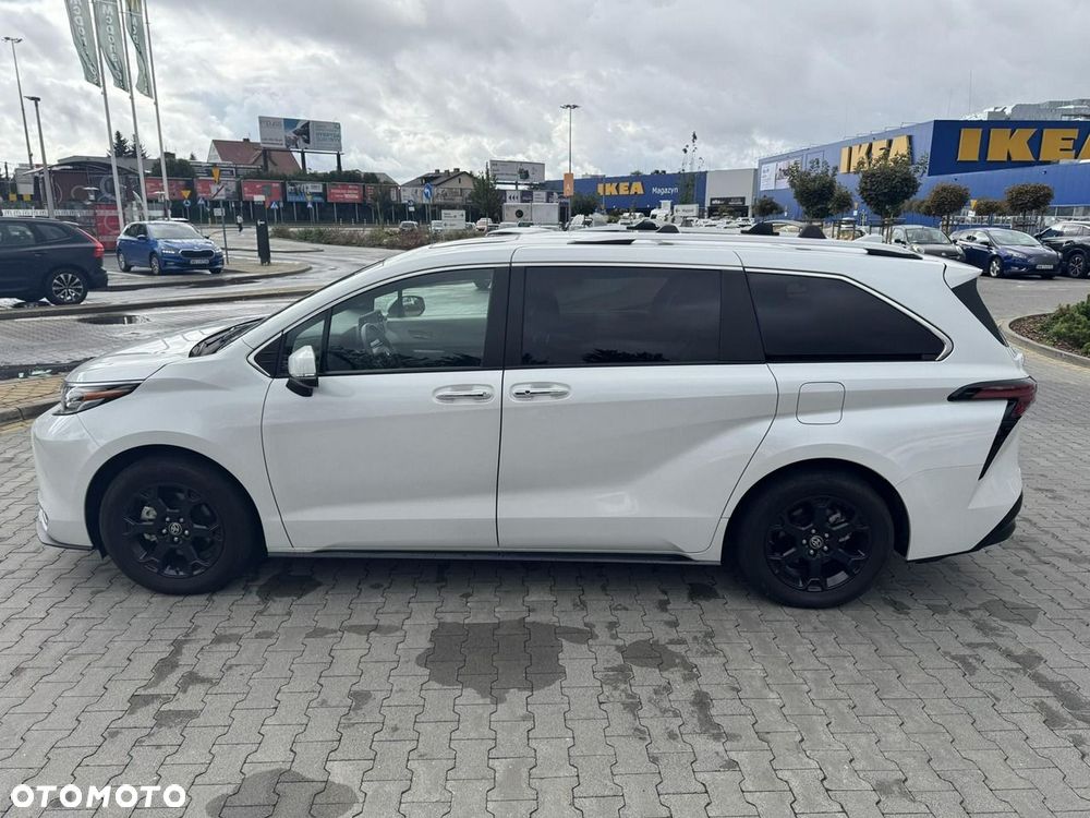 Toyota Sienna - 23