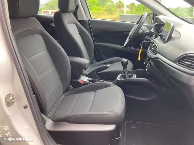 Fiat Tipo 1.3 M-Jet Lounge - 32