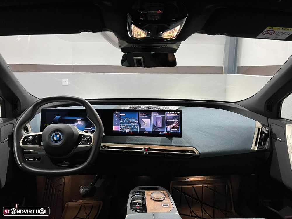 BMW iX xDrive 40 - 7