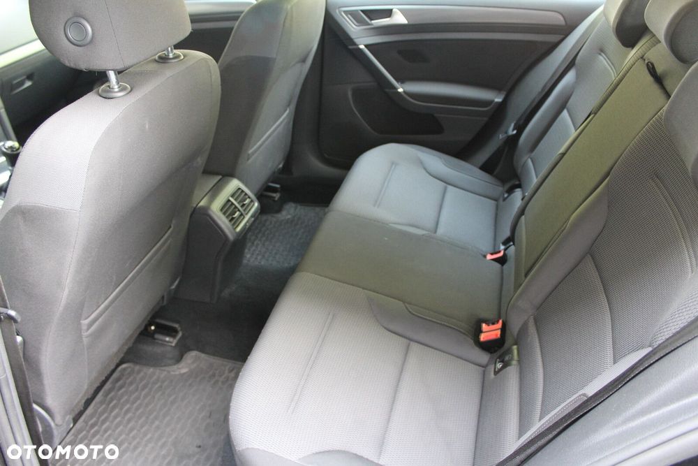 Volkswagen Golf Variant - 13