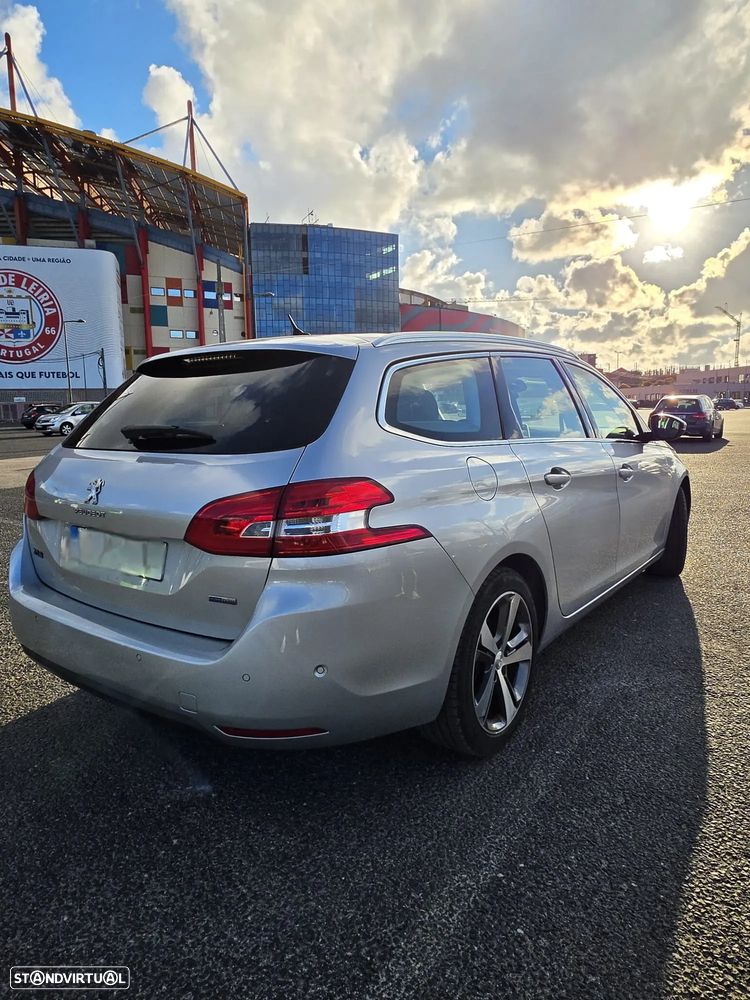 Peugeot 308 SW PureTech 130 EAT6 Stop & Start Allure - 6