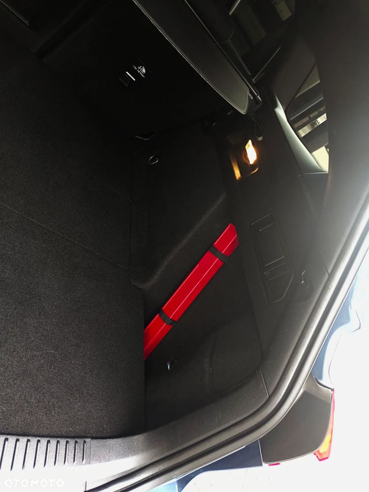 Ford Focus 2.0 EcoBlue ST-Line Business - 38