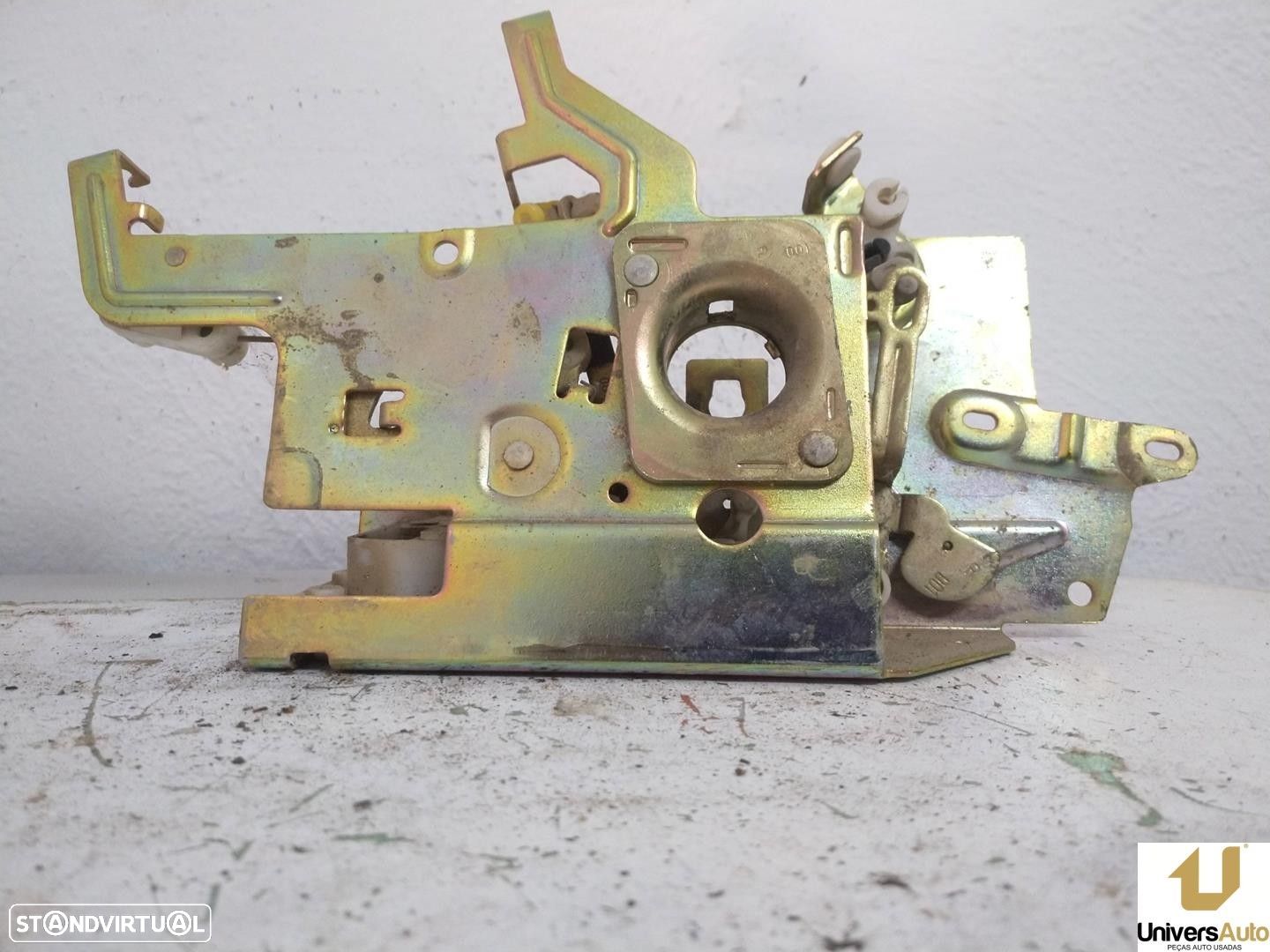 FECHADURA PORTA LATERAL DIREITA FORD TRANSIT FURGÃO 2005 - - 1