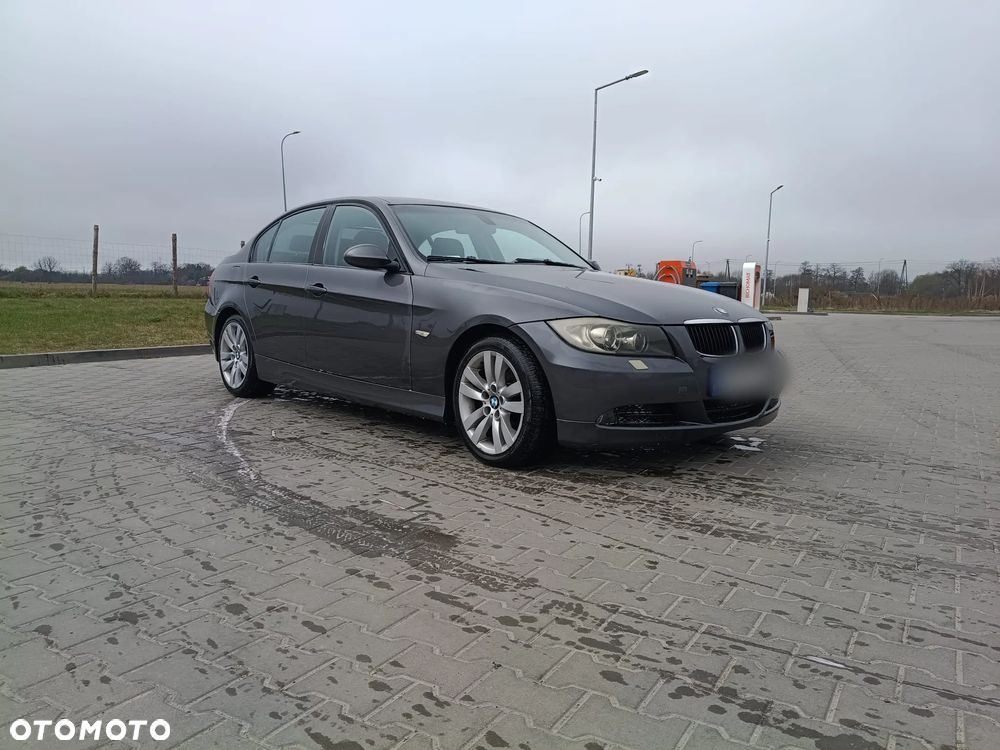 BMW Seria 3 320d DPF - 1