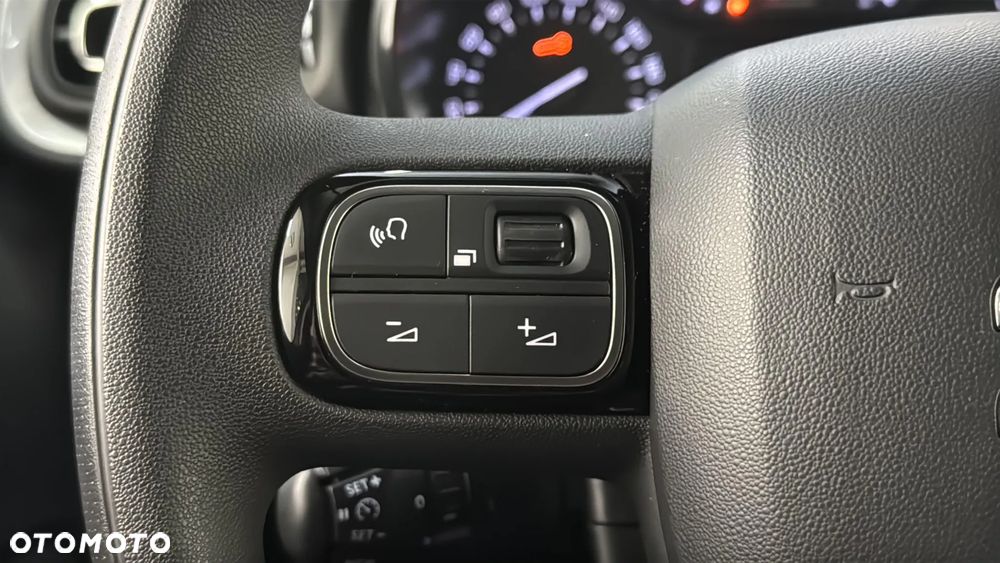 Citroën C3 1.2 PureTech Shine - 22