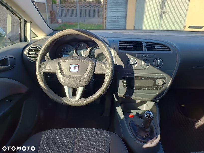Seat Leon 1.6 Reference - 9