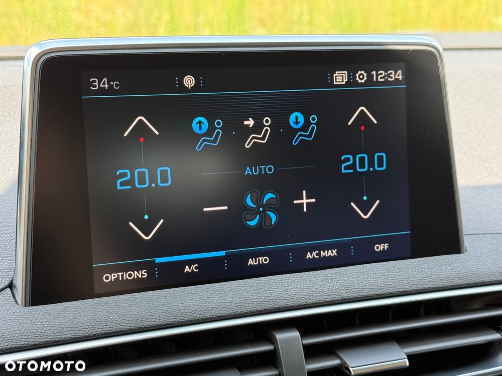 Peugeot 3008 1.6 BlueHDi Style S&S - 11