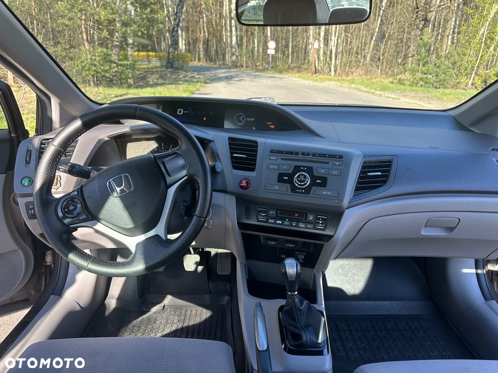 Honda Civic 1.8 Comfort - 11