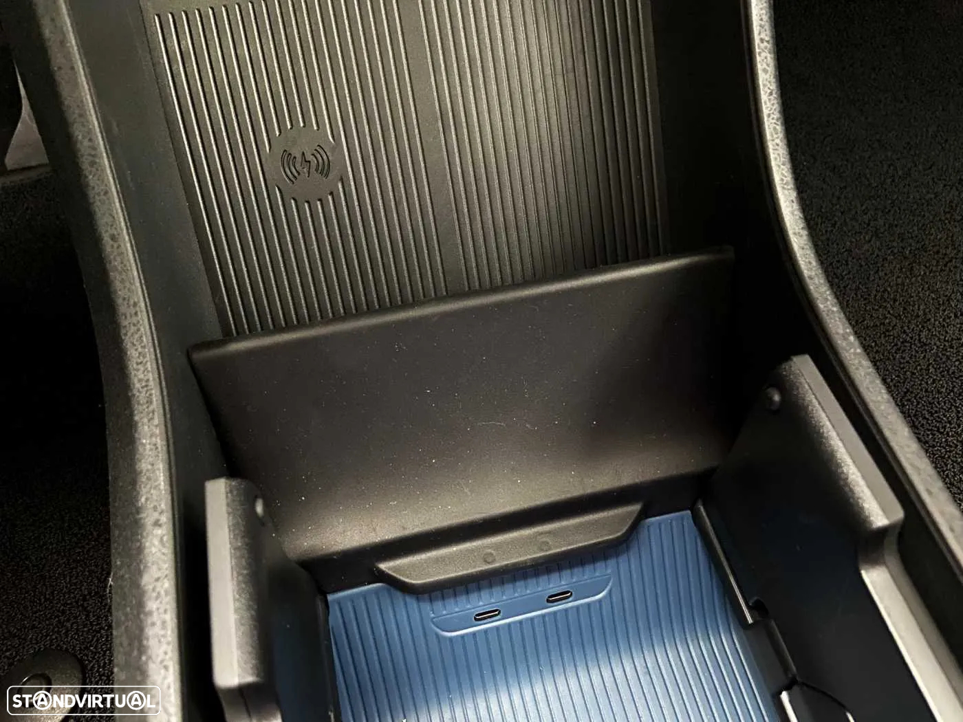 Volvo EX30 69 kWh Single Motor Extended Range Ultra - 19