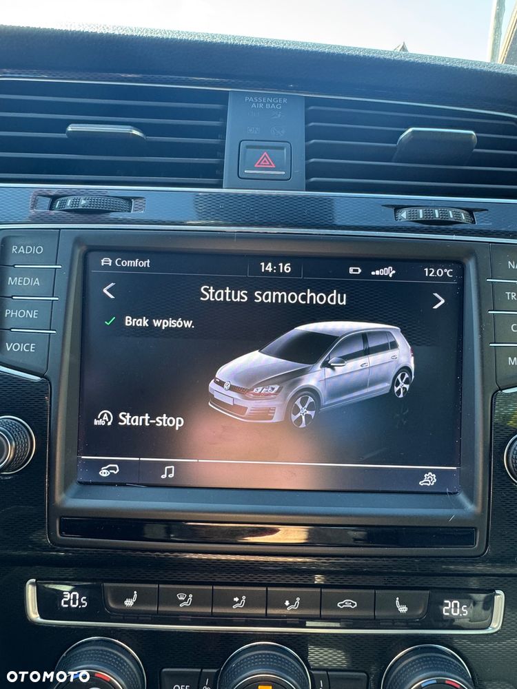 Volkswagen Golf - 21