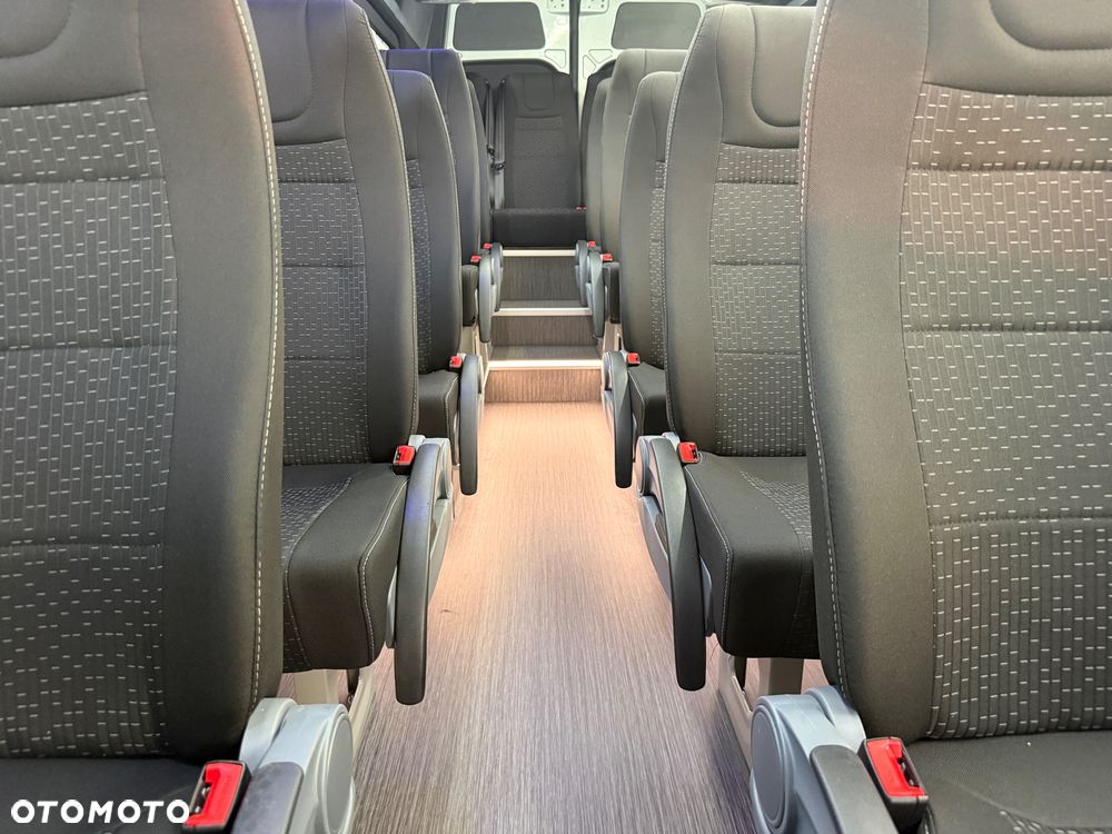Mercedes-Benz Sprinter 519 - 31