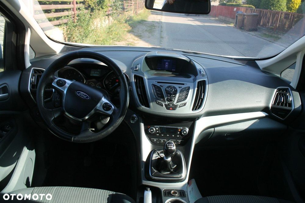 Ford Grand C-MAX - 12