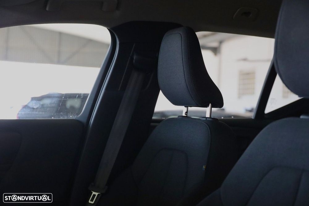 Volvo XC 40 1.5 T4 PHEV Essential - 10