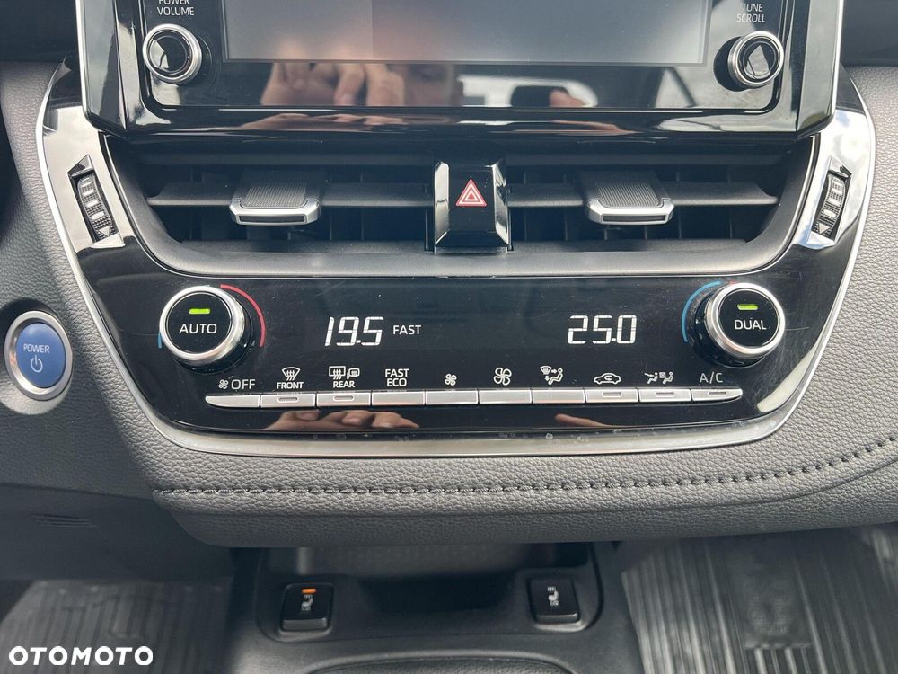 Toyota Corolla - 19