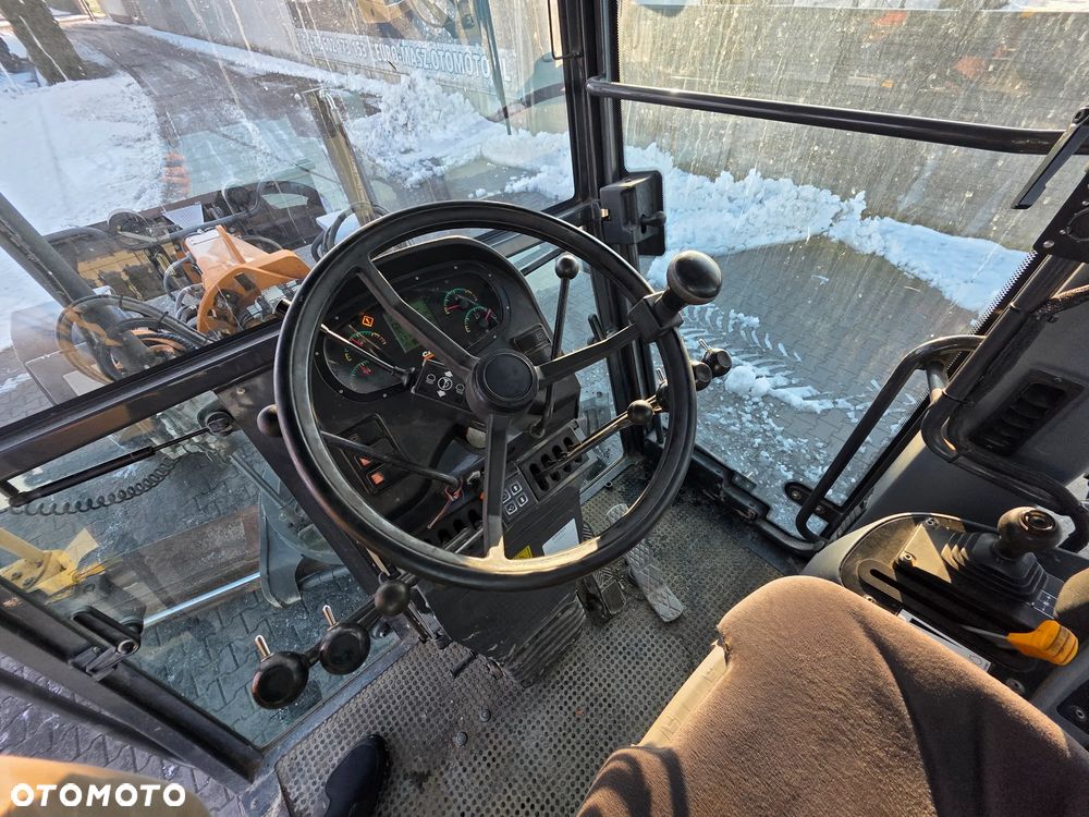 New Holland 836C AWD, 6X6, 2016 ROK, SYSTEM NIWELACJI TRIMBLE 3D - 21