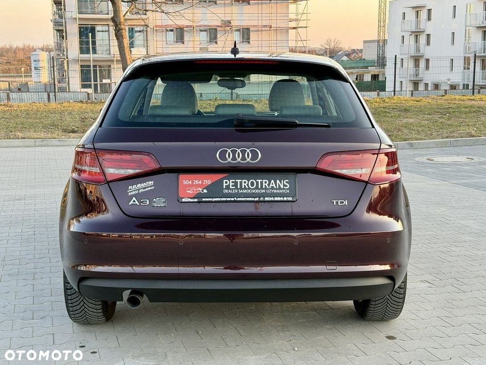 Audi A3 Sportback 1.6 TDI DPF Attraction - 9