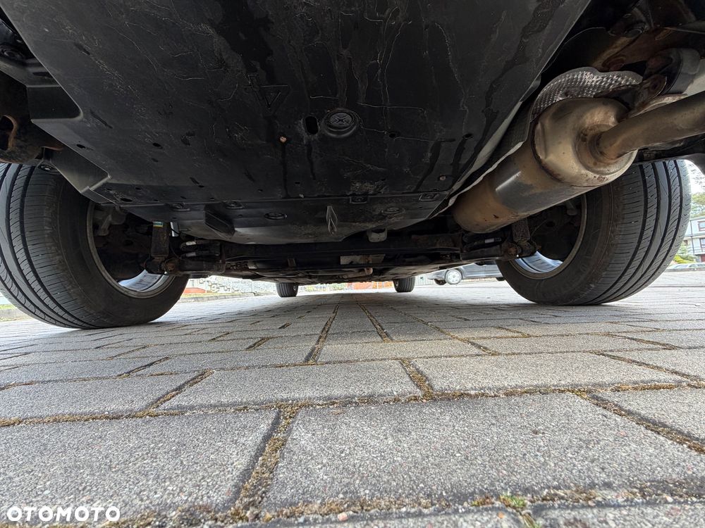 Toyota Prius+ (Hybrid) Executive - 9