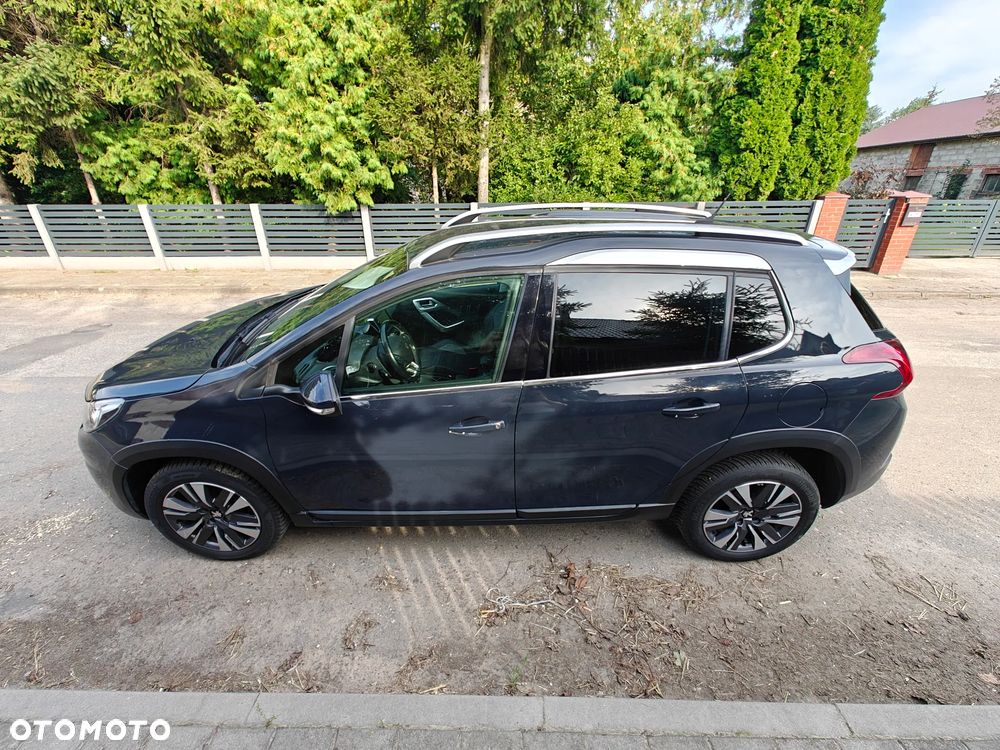 Peugeot 2008 BlueHDi 120 EAT6 Black Edition - 3