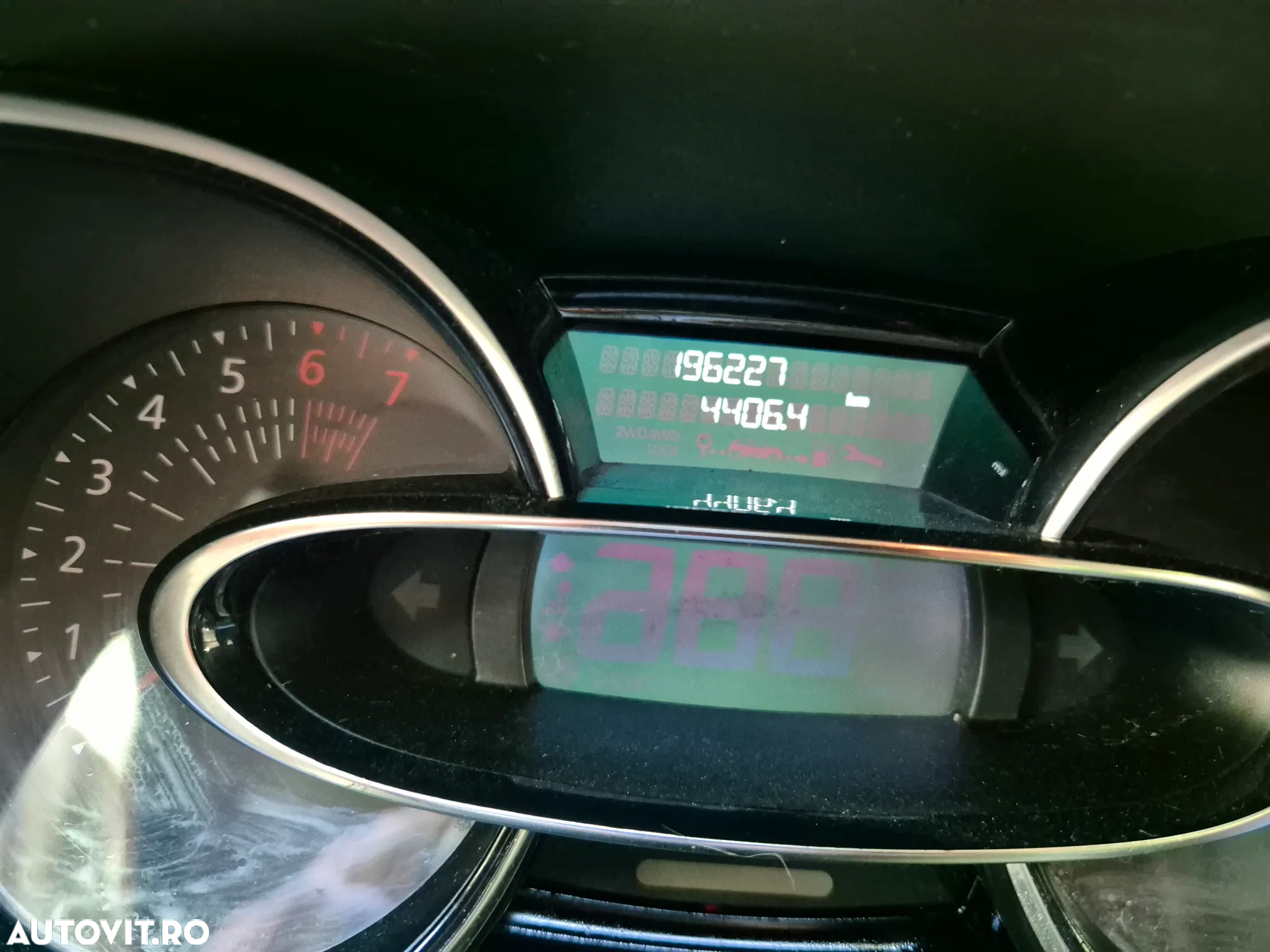 Renault Clio - 10