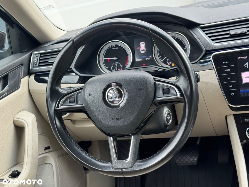 Skoda Superb 2.0 TDI 4x4 L&K DSG - 24
