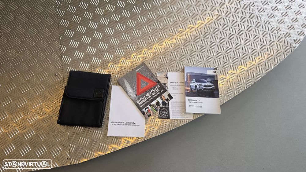 BMW X1 18 d sDrive Auto Line Sport - 53