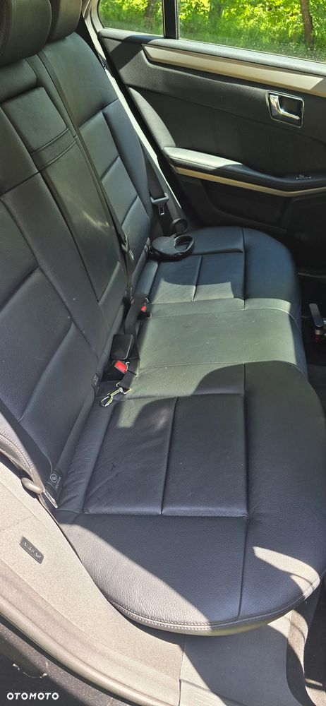 Mercedes-Benz Klasa E 250 CDI DPF BlueEFFICIENCY Automatik Avantgarde - 26